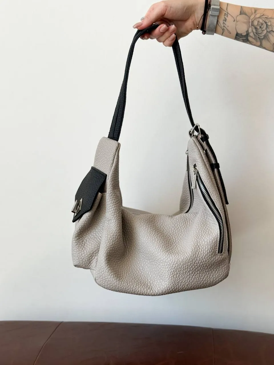 Artisanal Beauty: Women's Handmade Leather Handbag from Ukraine