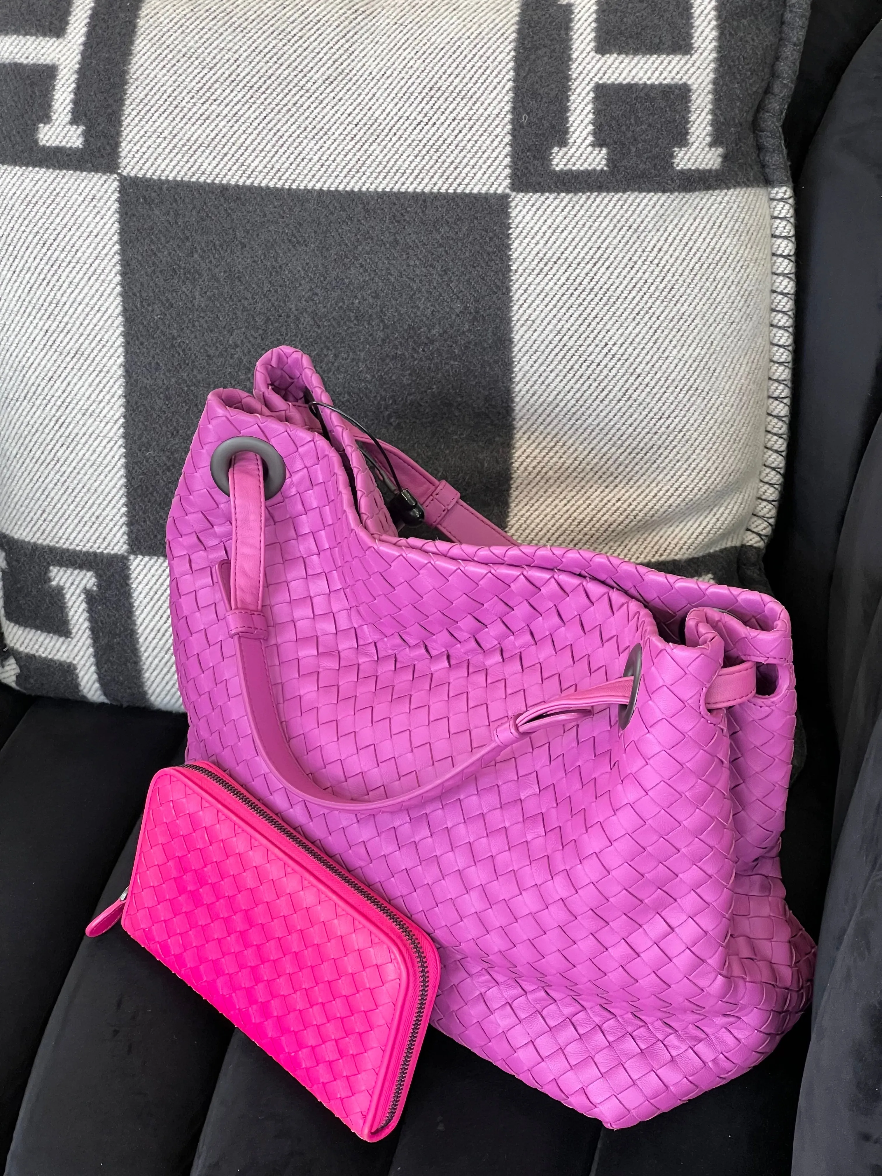 BOTTEGA VENETA INTRECCIATO NAPPA LEATHER WOVEN GARDA TOTE BAG