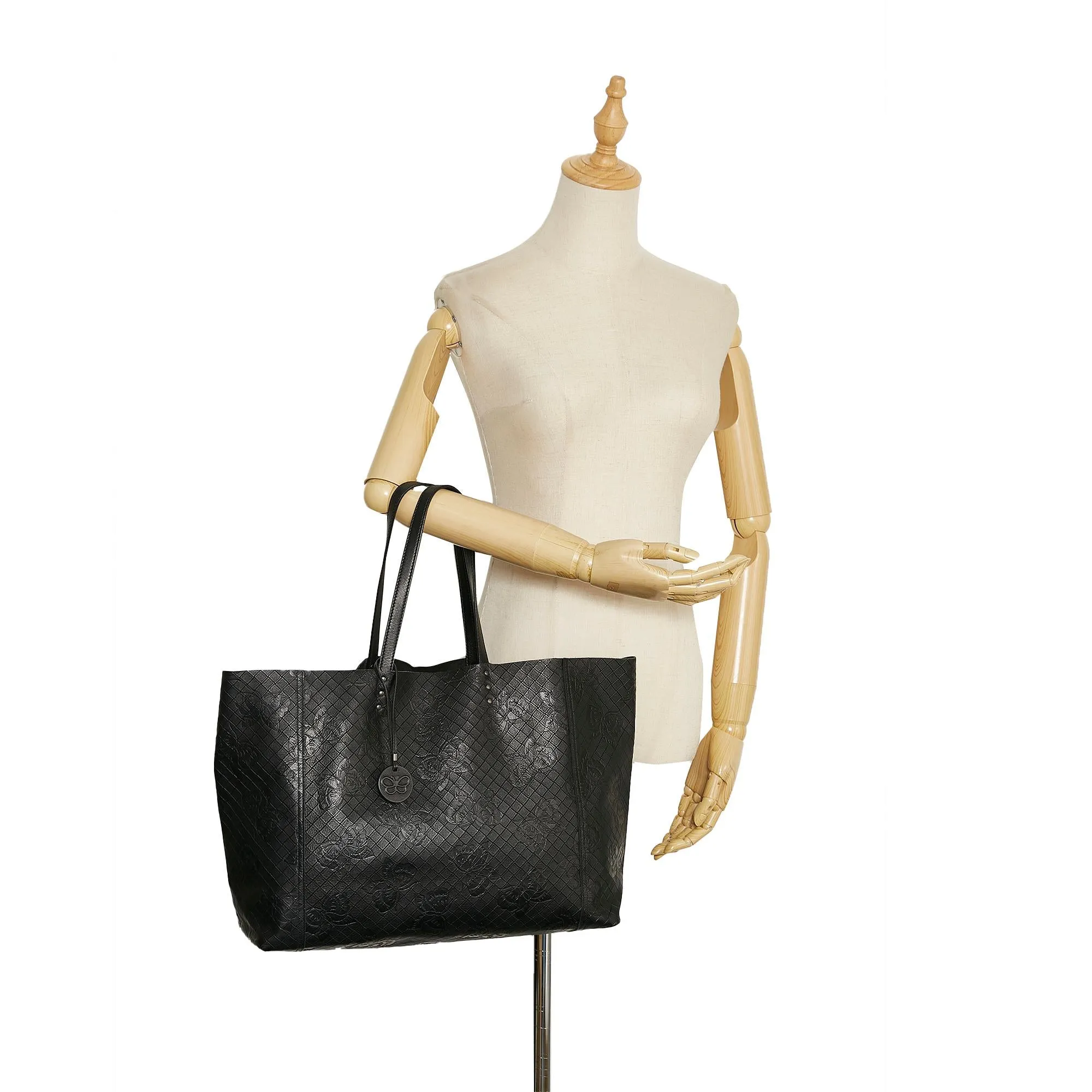 Bottega Veneta Intrecciomirage Butterfly Tote (SHG-37791)