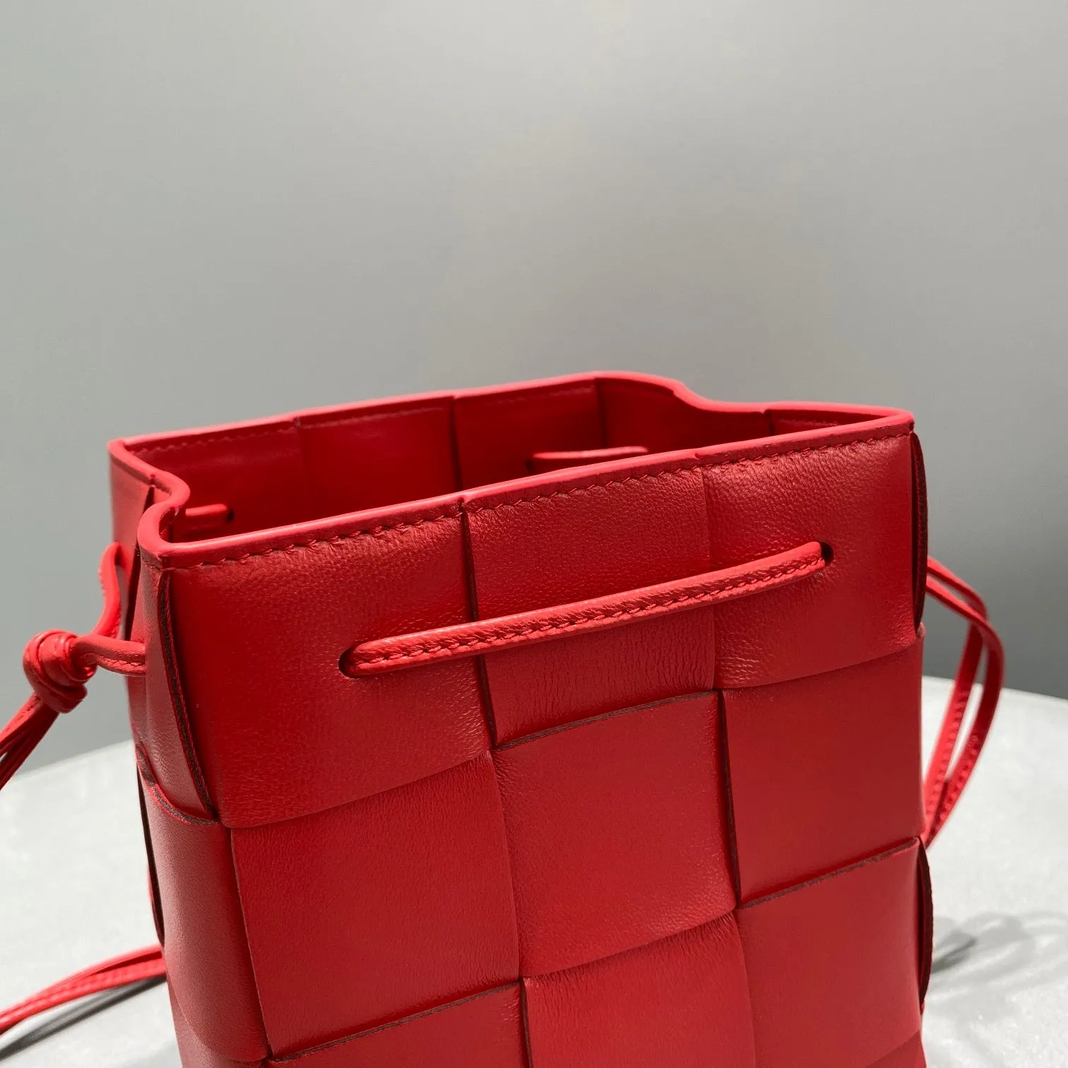 BV Mini Cassette Bucket Bag Red, For Women, Bags 5.5in/14cm 680217VCQC46358