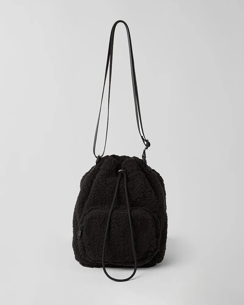 COZY SHERPA BUCKET BAG