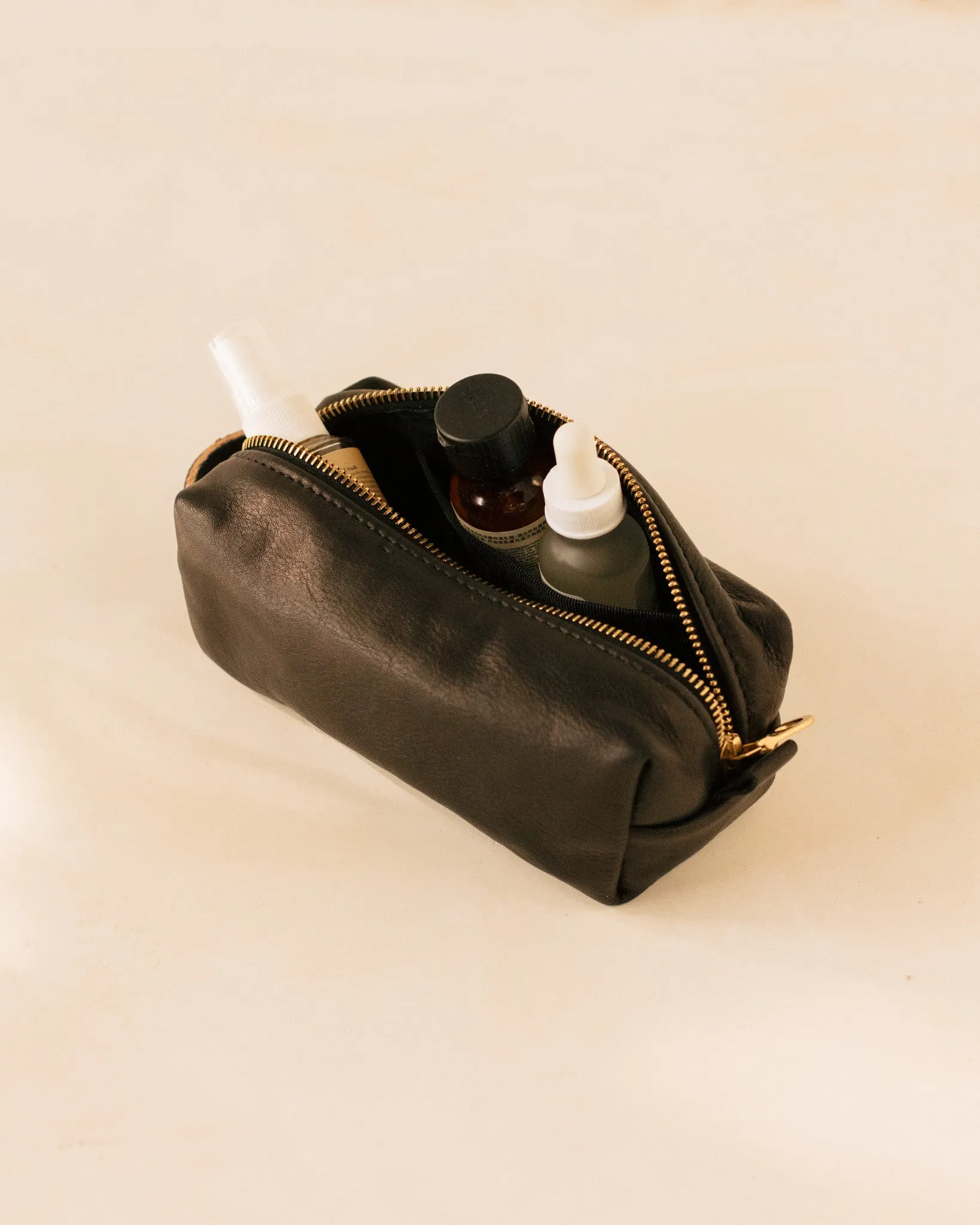 Dopp Kit in Leather - Small