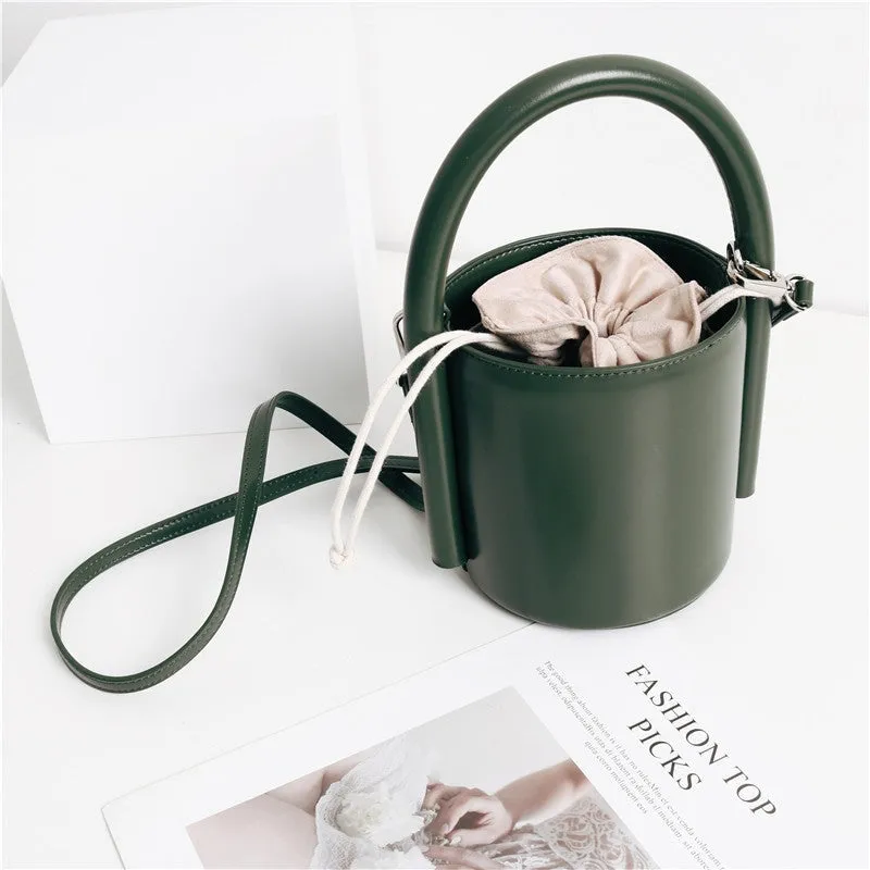 Leather Bucket Bag With Thick Handle