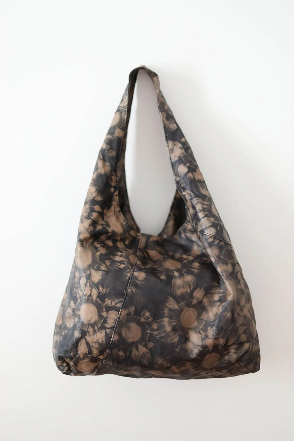 Meron Large Slouch Bag