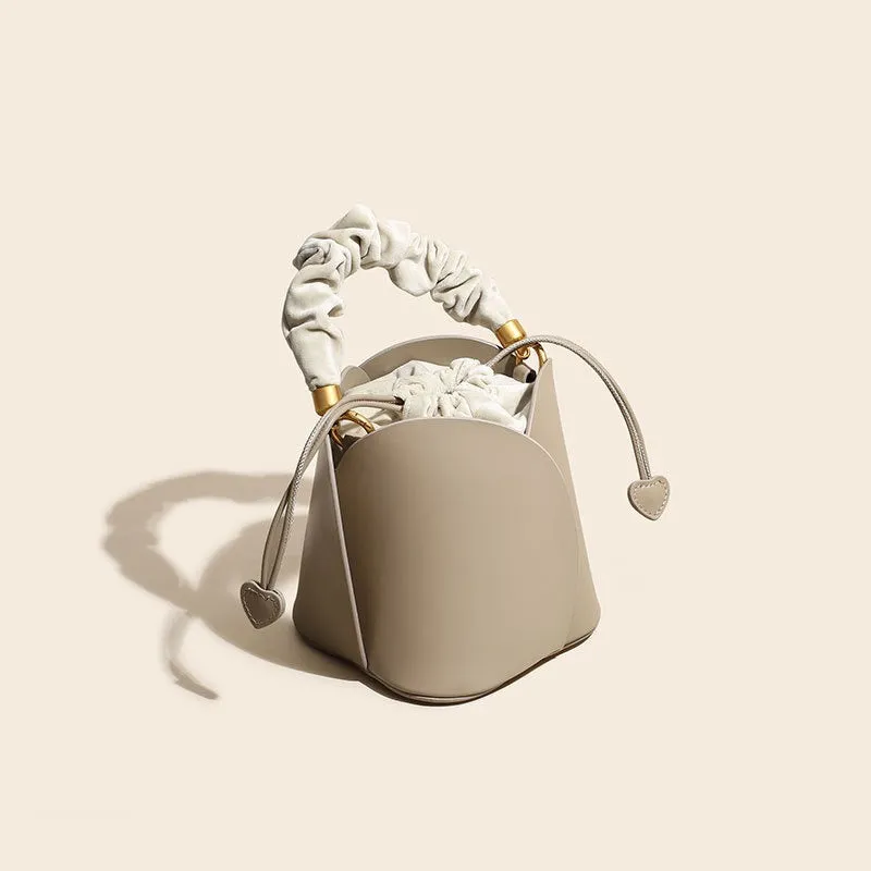 Summer Niche Design Leather Bucket Bag