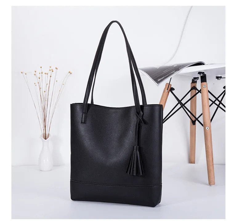 Women's Relaxed Bucket Hand Bag