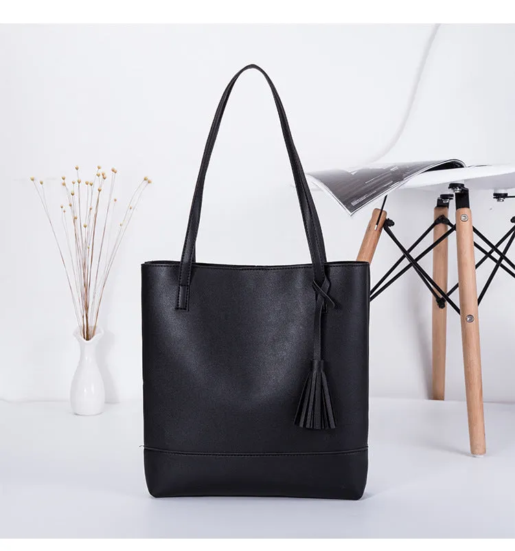 Women's Relaxed Bucket Hand Bag